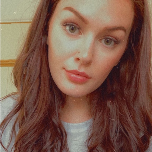 Meet your Posher, Katie - Picture 1 of 1